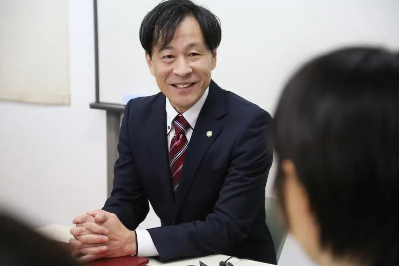 心理カウンセラー　金崎 健二